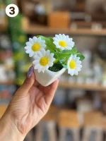 گل و گلدان های نقلی بابونه و آفتابگردان
